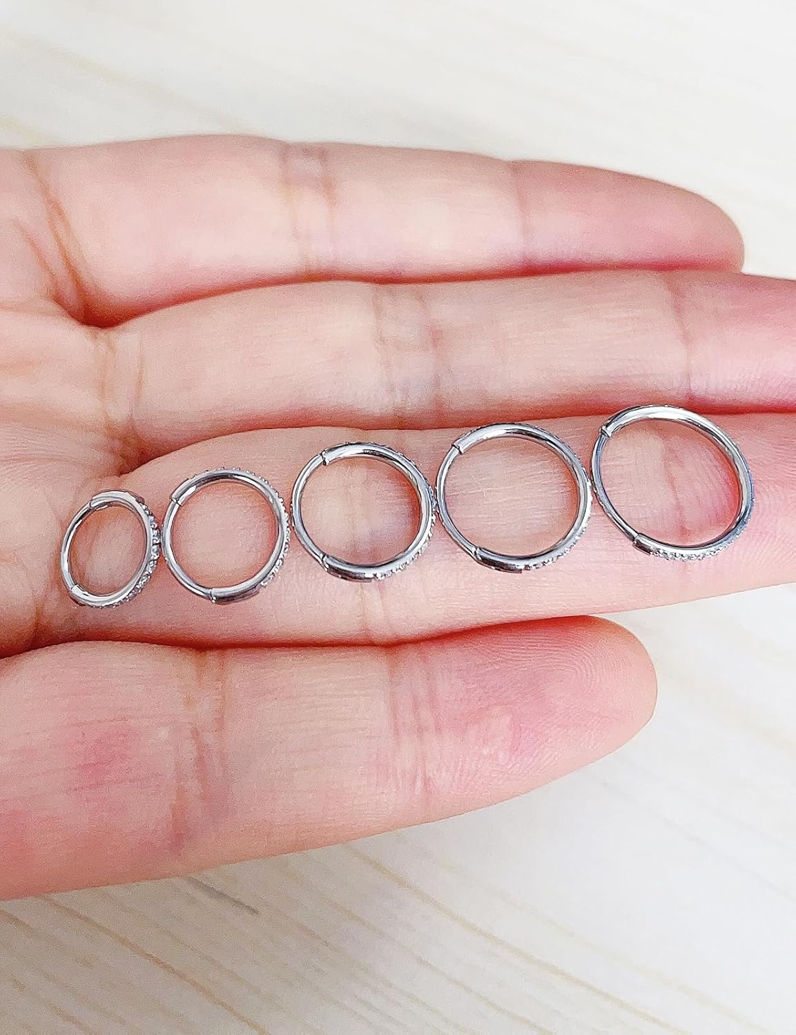 TDEBA Conch Piercing Schmuck, 316L Chirurgenstahl Segment Nasenring, CZ Knorpel Ohrringe, Lippenring, Segment Helix Rook Nahtloser Clicker Piercing Schmuck