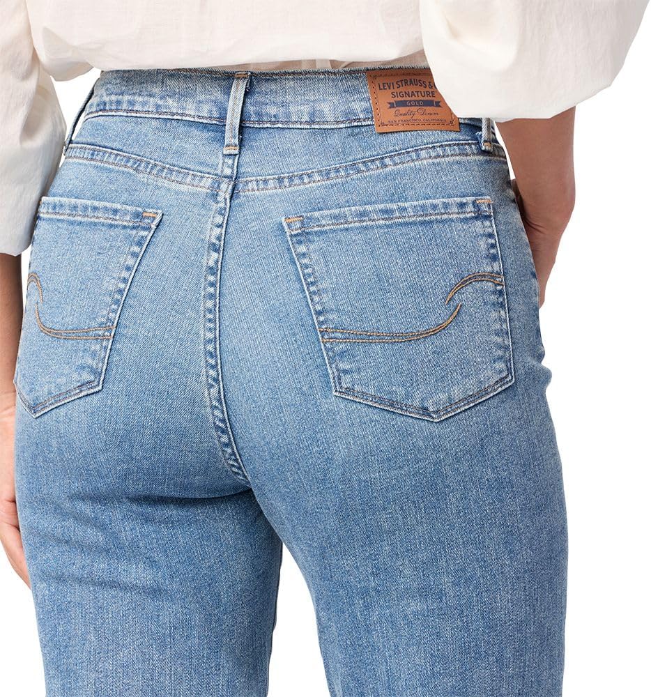 Levi Strauss Signature Gold Womens High-Rise Straight PantsJeans