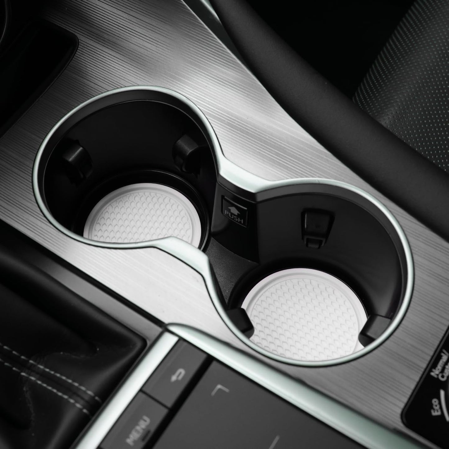 SINGARO Auto-Becheruntersetzer, 4 Stück universelle rutschfeste Becherhalter, in Ornamente eingebettete Untersetzer, Auto-Interieur-Zubehör, Schwarz