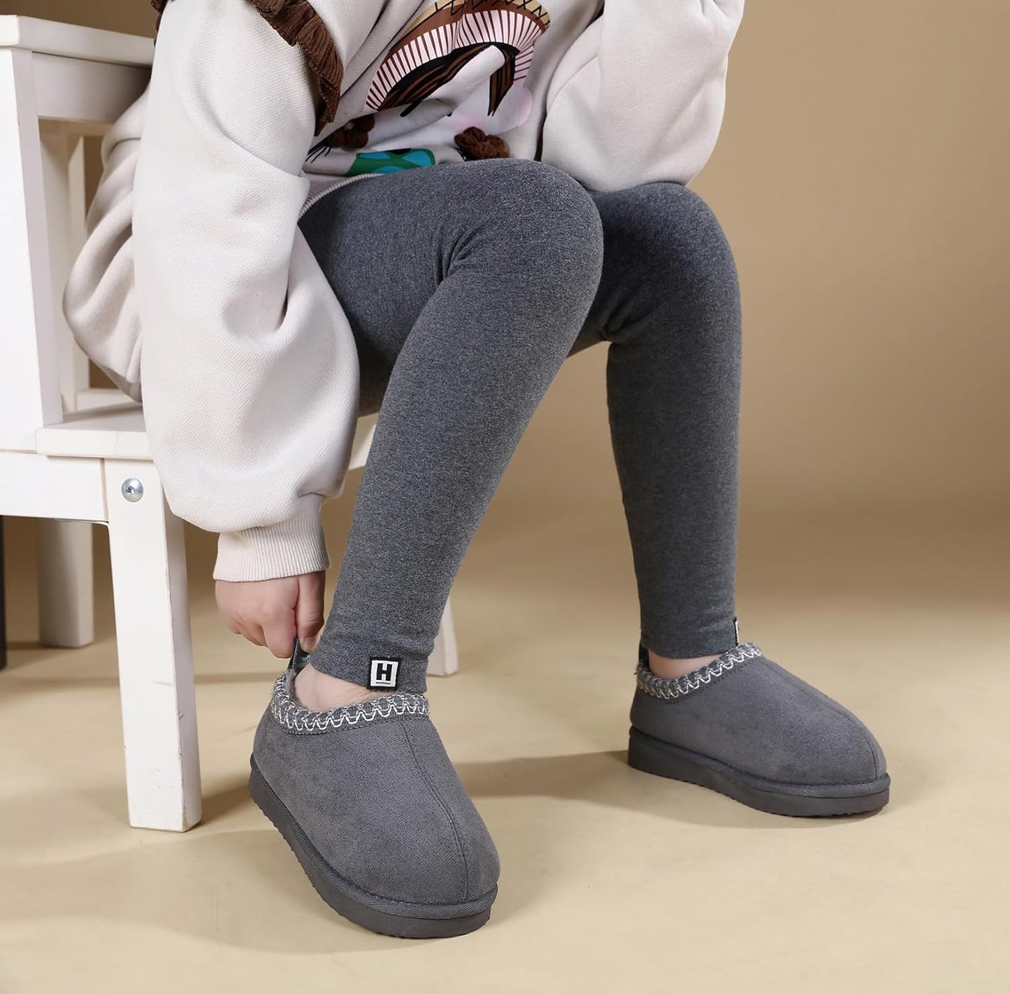 SMajong Kinder Hausschuhe Plüsch Warm Mädchen Flauschige Hausschuhe Jungen Plateau Pantoffeln Slip-on Schuhe Winter Innen Außen