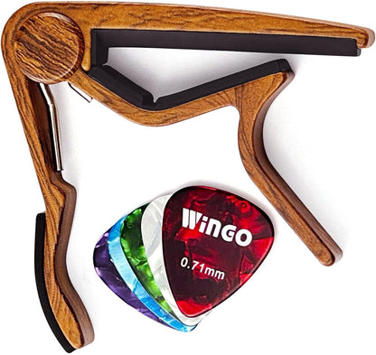 WINGO Kapodaster aus Holz für 6-saitige Akustik-E-Gitarren, Bässe, Ukulelen – Palisander, inkl. 5 Plektren