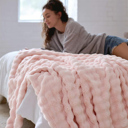 Bedsure Bubble Blanket Review: A Soft, Cozy, and Versatile Throw for All Seasons