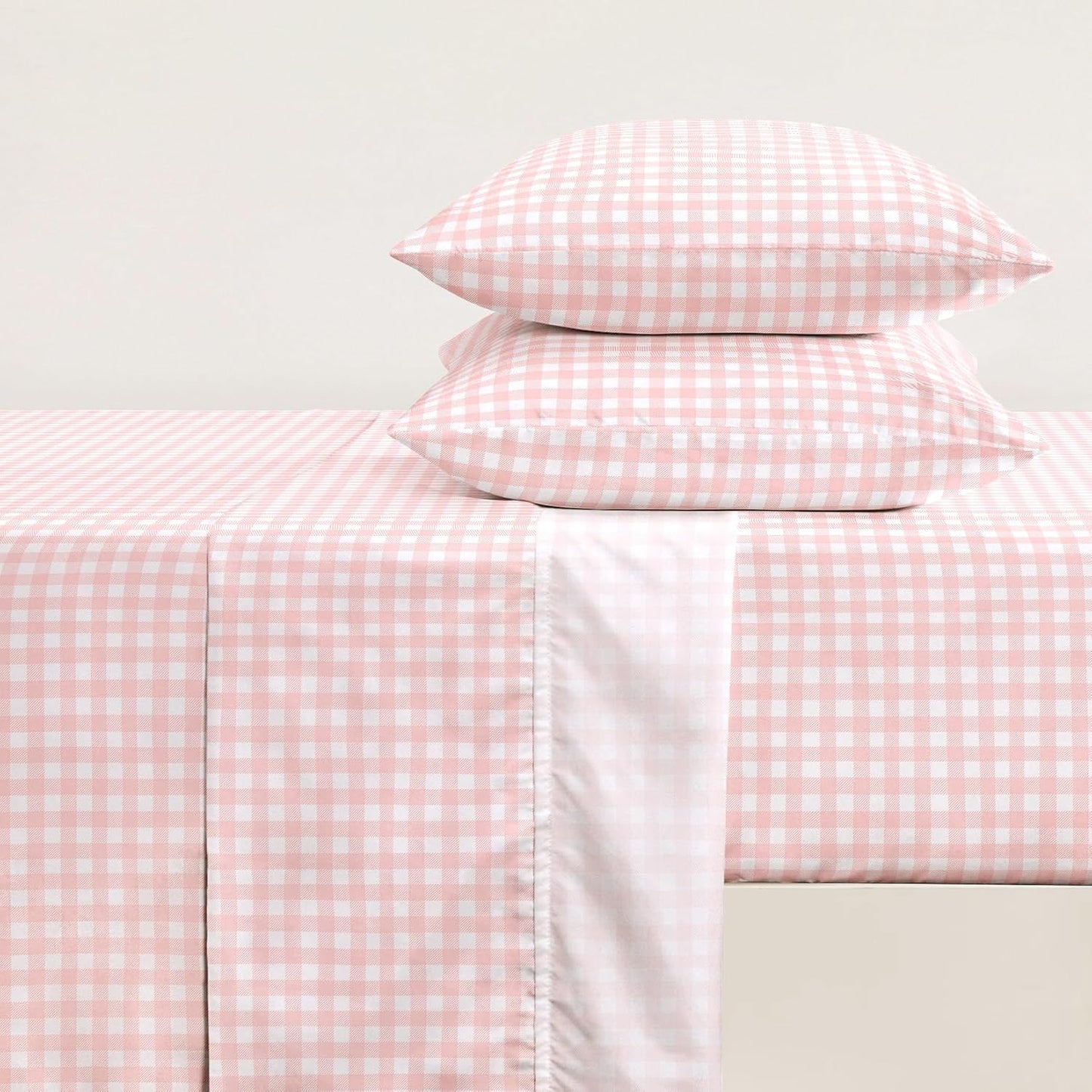 Wake In Cloud Gingham Bed Sheets Set Review: Soft, Cozy, and Stylish