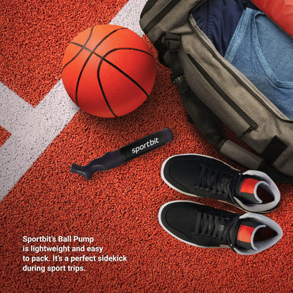 SPORTBIT Ballpumpe für Sportbälle - Basketballpumpe, Volleyballpumpe, Fußballpumpe - Handpumpe für alle Sportbälle - Push & Pull Aufblassystem - Inklusive 5 Nadeln