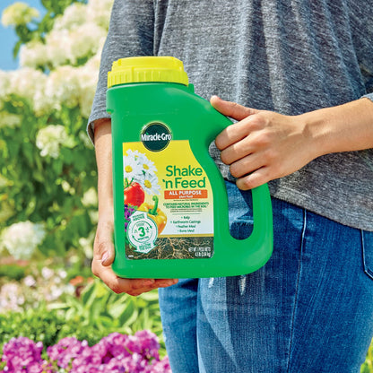 Miracle-Gro Shake 'N Feed All Purpose Plant Food Review