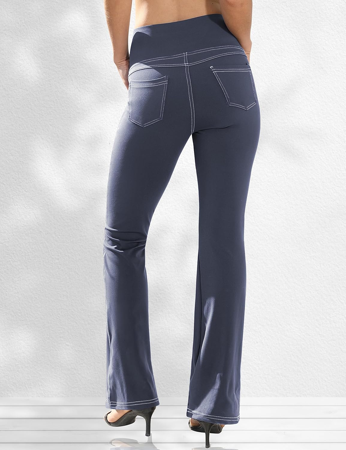 VOOVEEYA Lässige Bootcut Yoga-Hose für Damen, 4 Taschen – Schlagleggings, High Waist, Bauchkontrolle, Bootleg-Arbeitshose