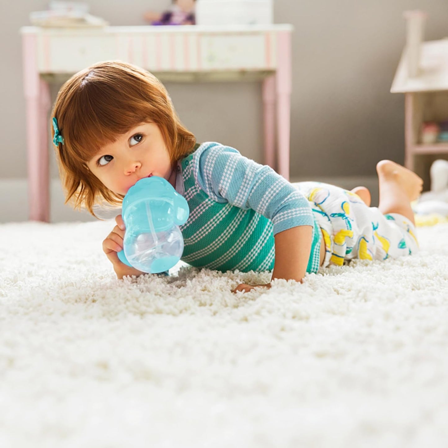 Munchkin Any Angle Click Lock Weighted Straw Trainer Cup, 7 Oz, 1 Pack, Blue