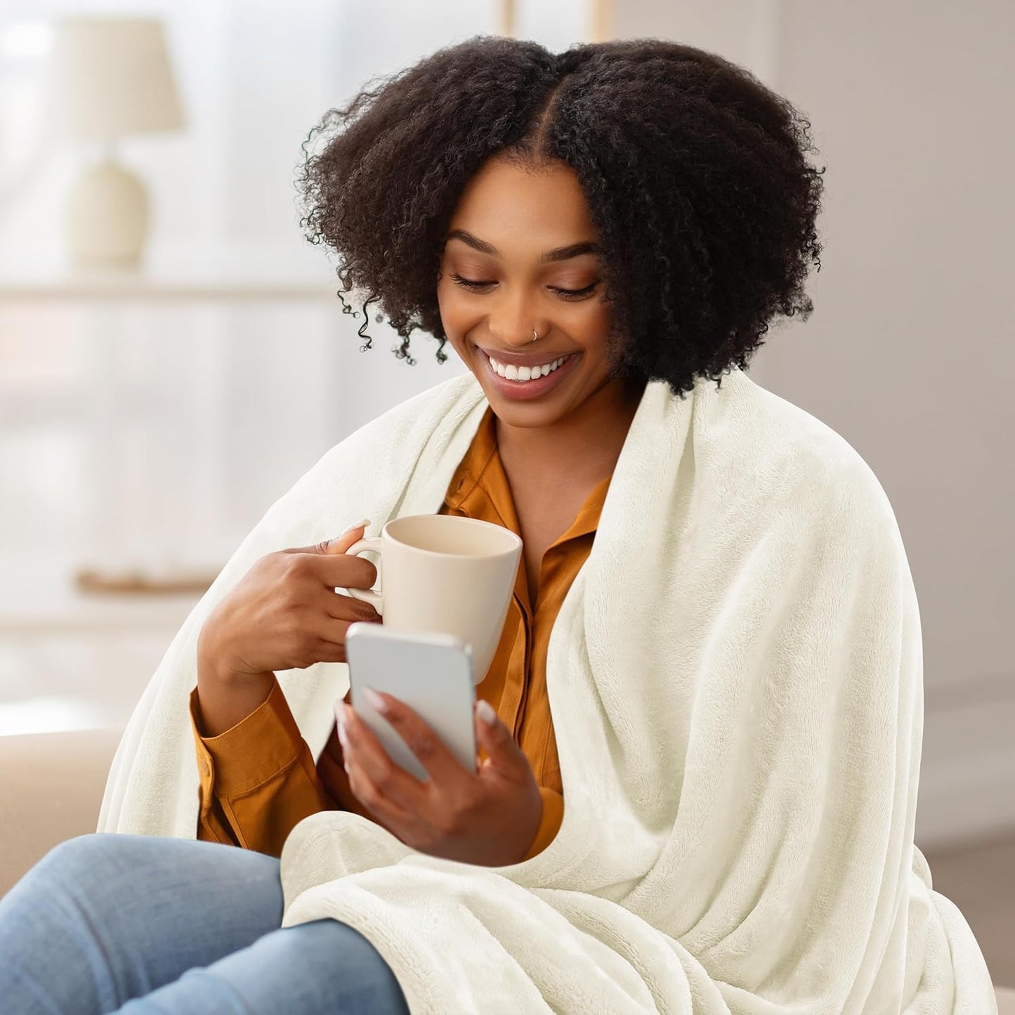 Cozy Up with the Utopia Bedding 300GSM Fleece King Size Bed Blanket