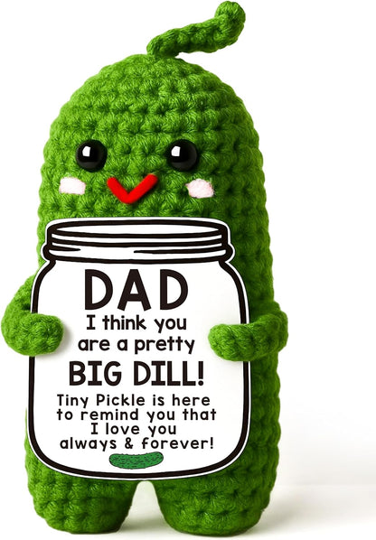 MAMAGIFTREE Fathers Day Dad Birthday Gifts from Daughter or Son,Handmade Crochet Pickle -I Love Best Daddy Ever Gift Thank You Daddy Funny Emotional Care Desk Decor