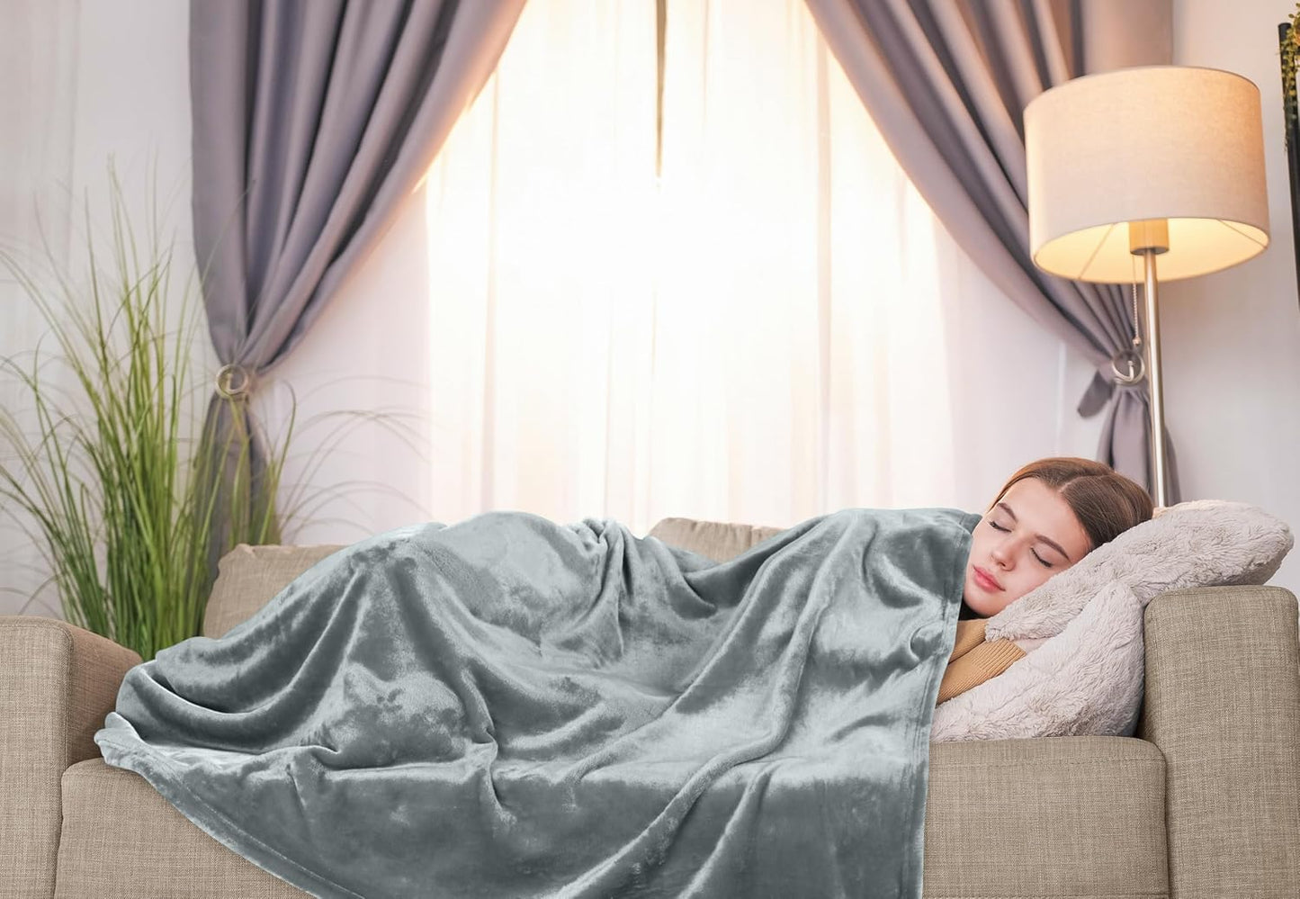 Utopia Bedding 300GSM Fleece Throw Blanket Review: Soft, Cozy, and Versatile