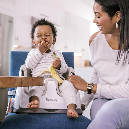 Ingenuity Baby Base 2-in-1 Sitzerhöhung mit Esstablett – Night Sky