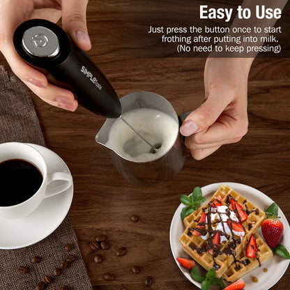 SIMPLETASTE Milchaufschäumer Handheld Elektrischer Quirl, Getränkemixer mit Edelstahl Schneebesen für Cappuccino, Bulletproof Coffee, Latte, mit Ständer, Schwarz, Batteriebetrieben