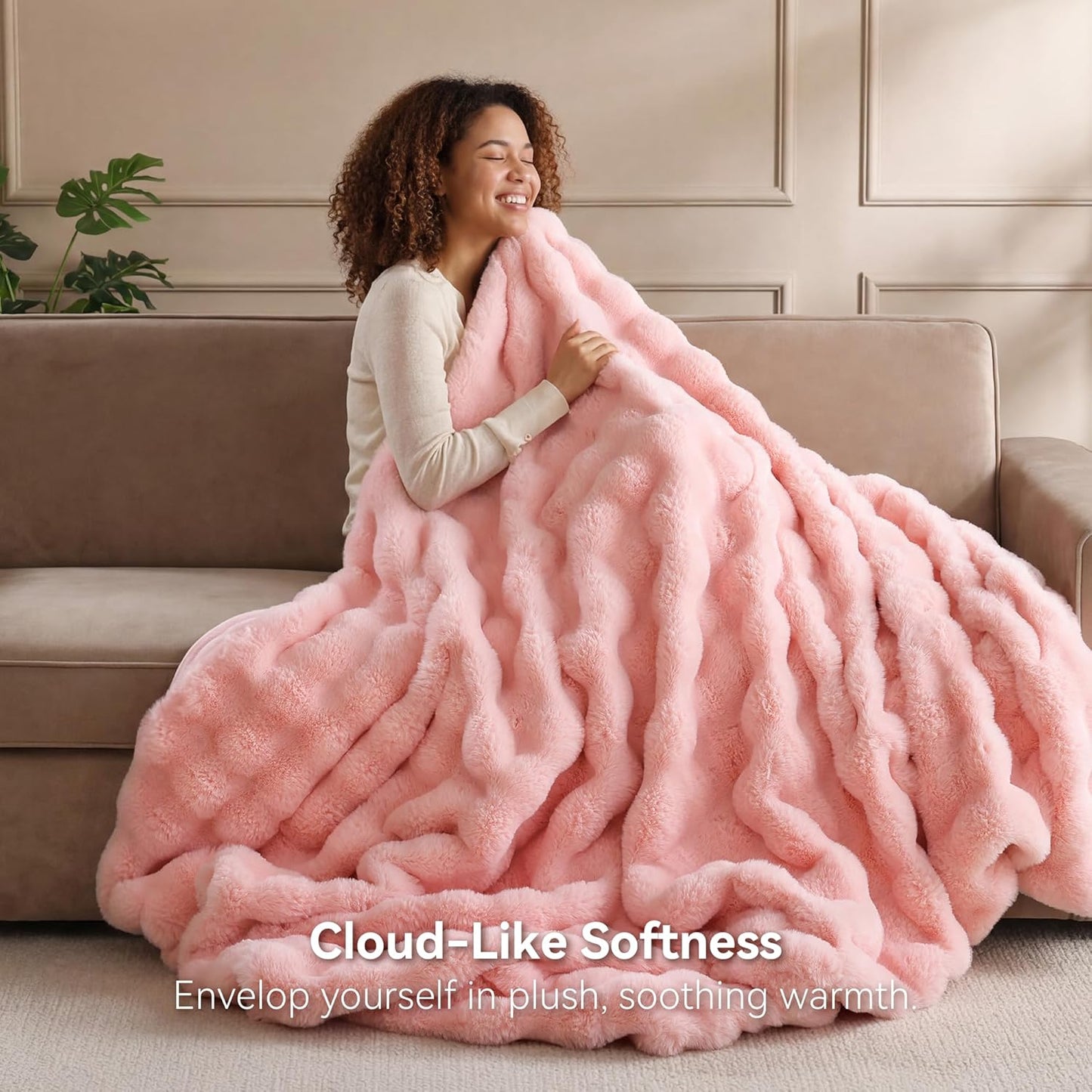 Smoofy Faux Fur Throw Blanket Review: A Luxurious Touch for Your Home