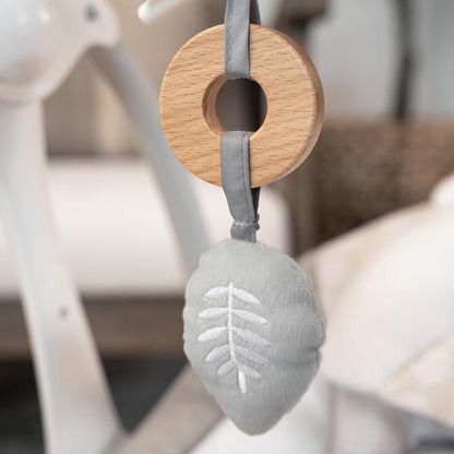 Ingenuity ConvertMe 2-in-1 Kompakte tragbare automatische Babyschaukel & Babysitz, batteriebetriebene Vibrationen, Naturgeräusche, 0-9 Monate 2,7-9 kg (Raylan)