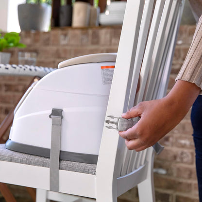 Ingenuity Baby Base 2-in-1 Sitzerhöhung mit Esstablett – Night Sky