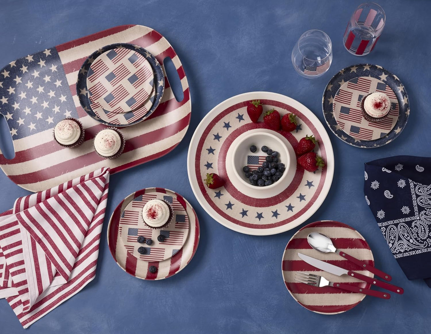 Vintage Americana Chip 'n Dip Tray for Easy Entertaining