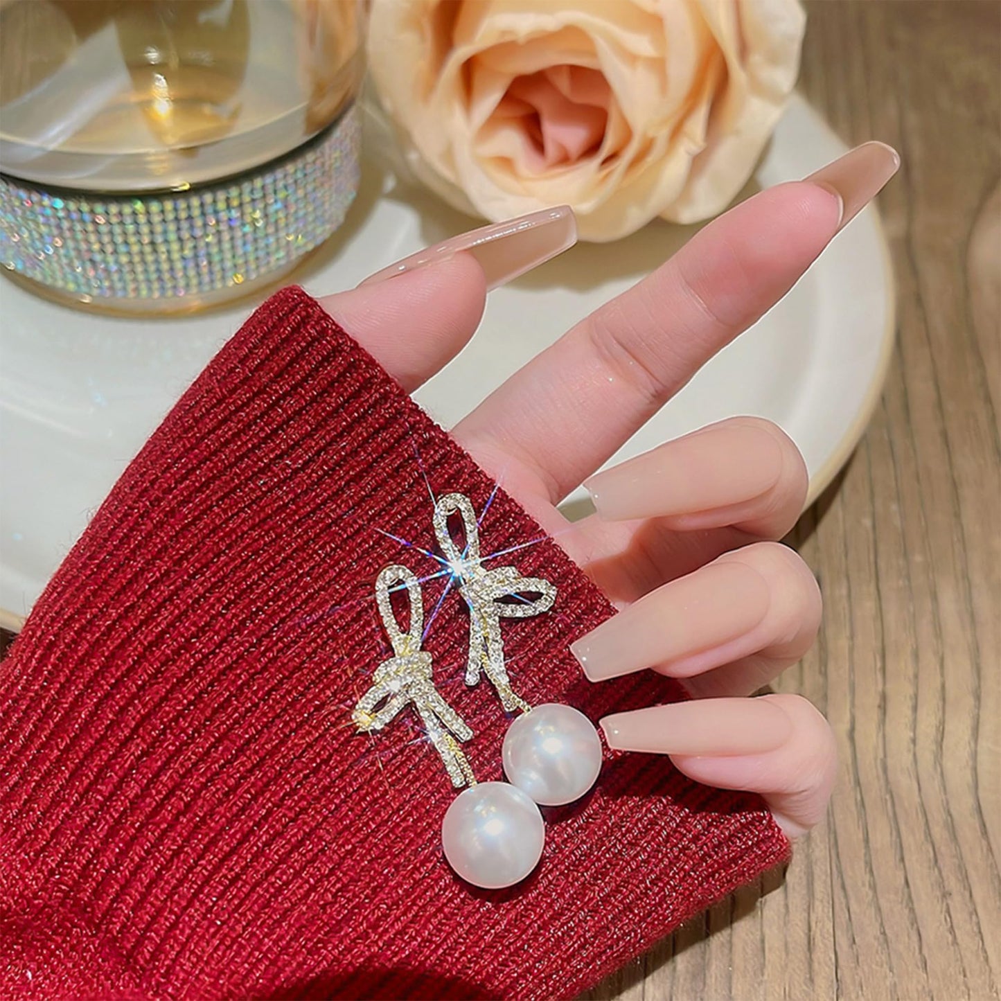 Trinckle Silber Tropfenohrringe mit Perlen, Silber Hängeohrringe für Frauen 5mm Brautperlen Lange Ohrringe für Muttertag, Weiß Boho Accessoires Hochzeitsschmuck, Silber Statement Ohrringe für Abschlussball Geburtstag