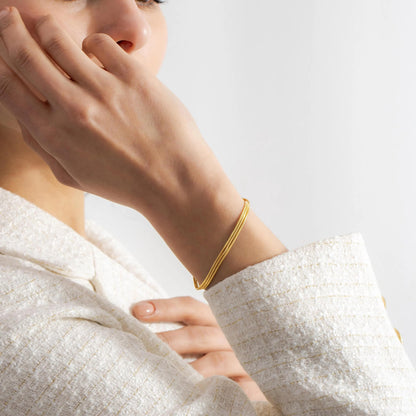 Gold Bracelets for Women, 14K Gold Plated Stackable Bracelet Stack Set Adjustable Charm Paperclip Chain Snake Link Layered Waterproof Jewelry Sets Gifts