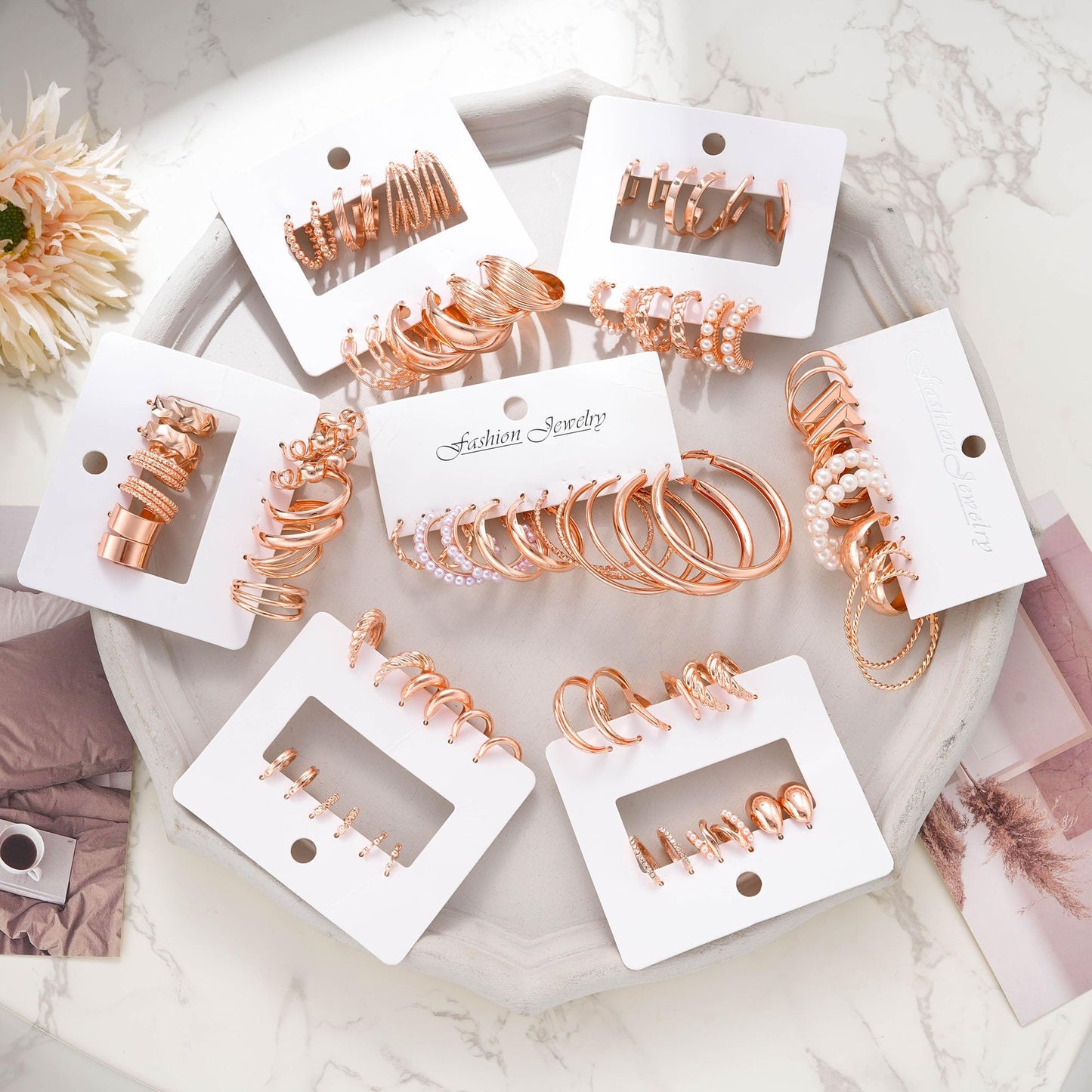 42 Paar goldene Creolen für Damen, Modisches klobiges Perlenohrring-Multipack, gedrehter Statement-Ohrring-Pack, hypoallergene kleine große Creolen für Geburtstagsfeiern (Gold-42 Paare)