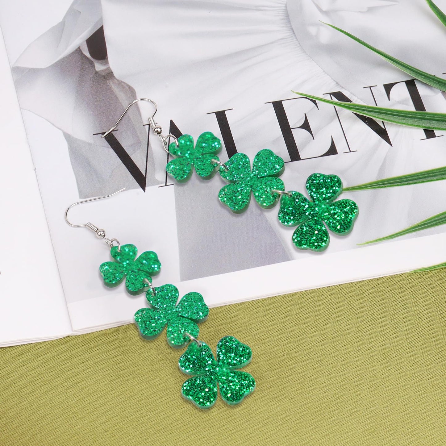 Prstvil St. Patricks Day Ohrringe, grüne Kleeblatt-Ohrringe für Damen, St. Patrick's Day Accessoires Glücksbringer Creolen (Grün-2)