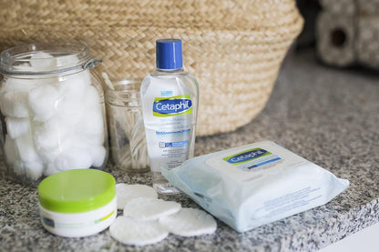 Cetaphil Sanfte Make-up Entferner-Tücher mit Aloe Vera, Kamille und Grünem Tee – Parfümfrei, Reizlindernd, Parabenfrei – Für alle Hauttypen, 25 Stück