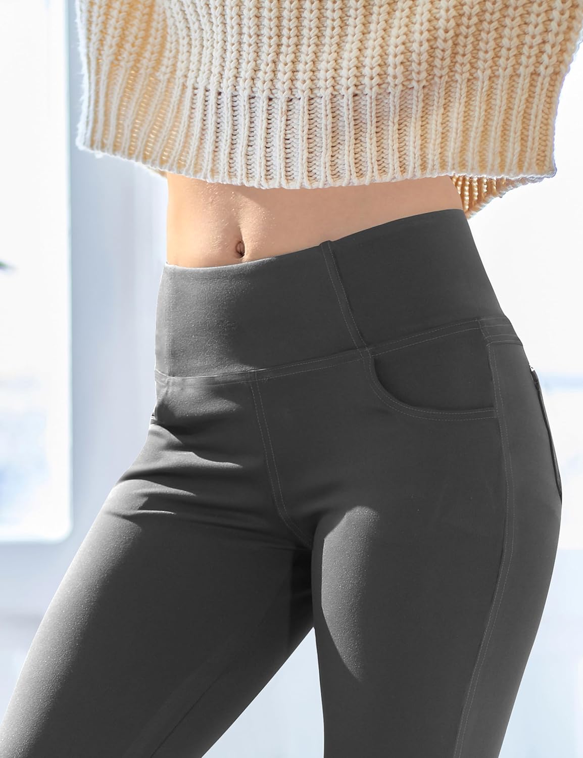 VOOVEEYA Lässige Bootcut Yoga-Hose für Damen, 4 Taschen – Schlagleggings, High Waist, Bauchkontrolle, Bootleg-Arbeitshose