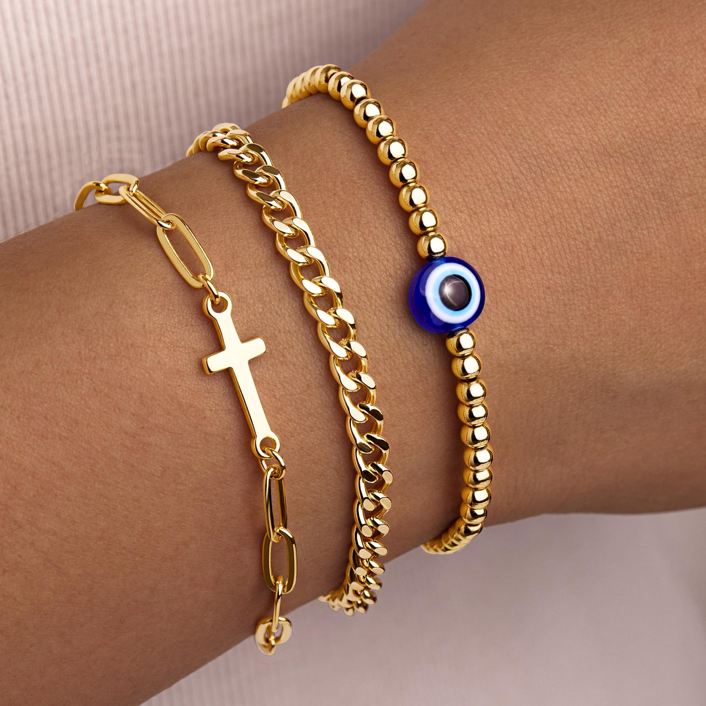 Goldarmbänder für Frauen Stapel Nicht Anlaufen, 14K Vergoldete Stapelbare Armbänder Set für Frauen Trendy, Wasserdicht Einfacher Schmuck Sets Geschenke Inklusive Perlen-/Kuban-/Büroklammer-/Fischgräten-/Seilglieder-Kette, Modeaccessoires
