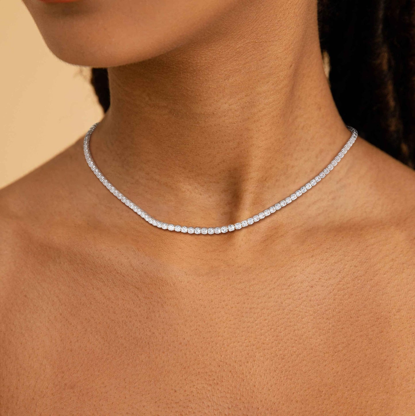 Robaice Tennis-Halskette für Damen, 14 Karat vergoldete Strass-Halskette für Frauen, zierliche Cubic Zirkonia geschliffene Kunst-Diamant-Kette 2 mm