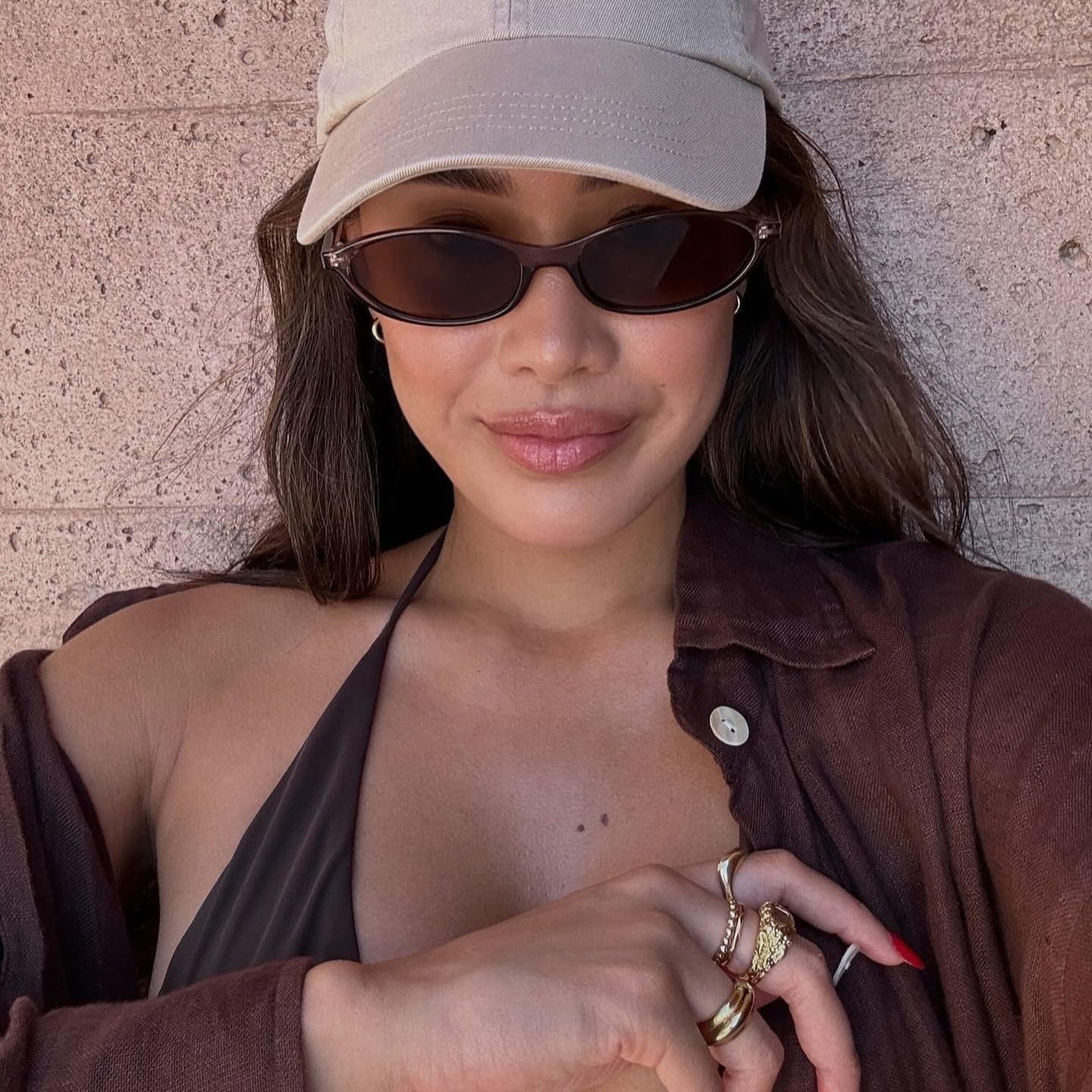 GUVIVI Retro Ovale Sonnenbrille für Damen Chic Cat Eye 90er Jahre Sonnenbrille Leichte Schmale Sonnenbrille Trendiger UV-Schutz Sonnenbrille