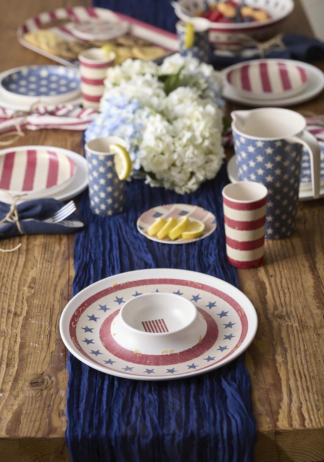 Vintage Americana Chip 'n Dip Tray for Easy Entertaining