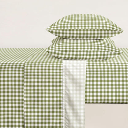 Wake In Cloud Gingham Bed Sheets Set: A Cozy Addition to Your Dorm Room