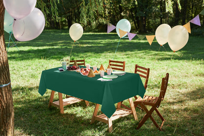 Utopia Kitchen Einweg-Tischdecke aus Kunststoff (12er Pack – 137x274 cm) Weiß Rechteckige Tischdecke Wasserdicht Schmutzabweisend Party-Tischdecke