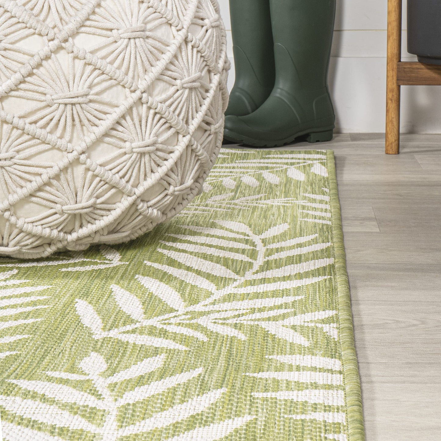 JONATHAN Y Palm Frond Indoor Outdoor Runner Rug 2X10 Orange/Cream, Nevis for Backyard, Patio, Porch, Easy-Cleaning, High Traffic, Pet-Friendly, Non-Shedding (SMB119E-210)