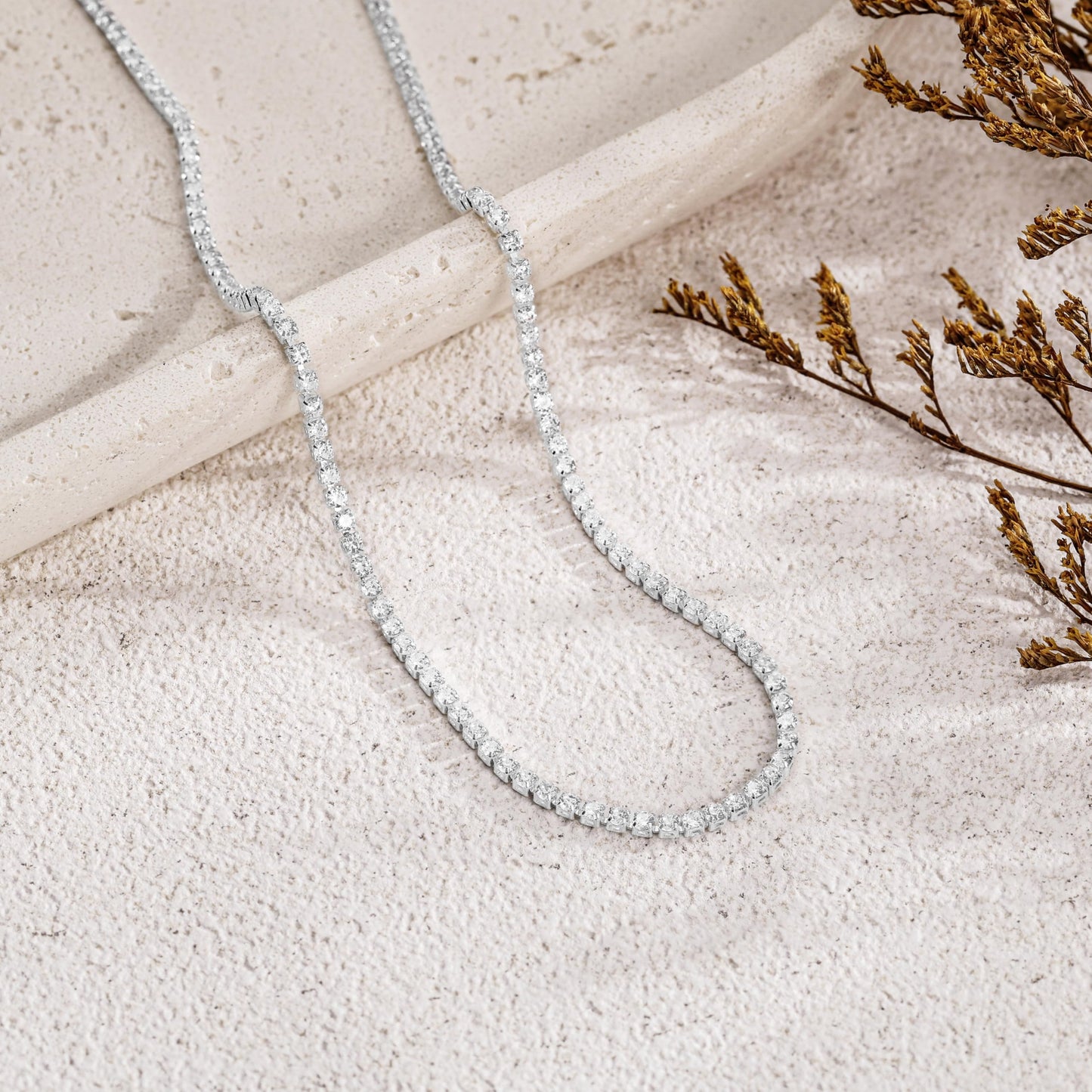 Robaice Tennis-Halskette für Damen, 14 Karat vergoldete Strass-Halskette für Frauen, zierliche Cubic Zirkonia geschliffene Kunst-Diamant-Kette 2 mm