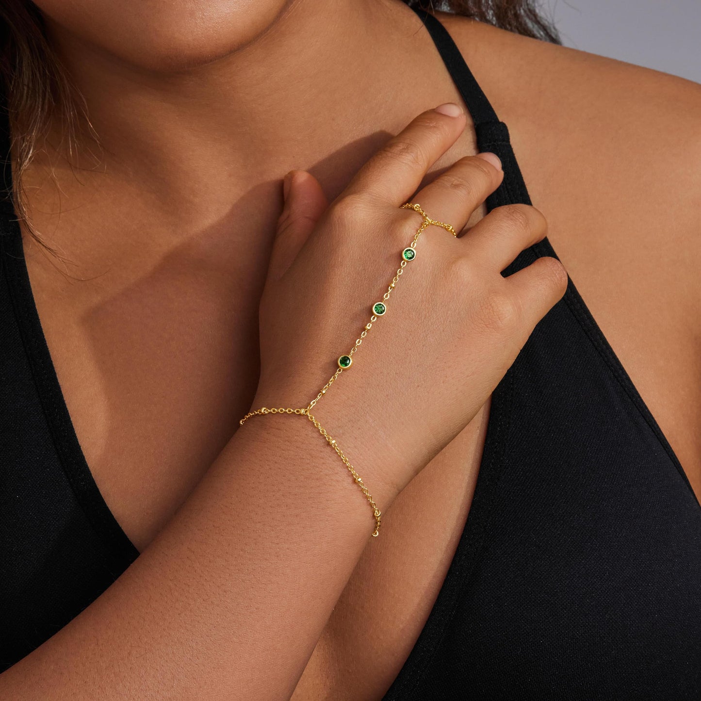 Goldarmbänder für Frauen Stapel Nicht Anlaufen, 14K Vergoldete Stapelbare Armbänder Set für Frauen Trendy, Wasserdicht Einfacher Schmuck Sets Geschenke Inklusive Perlen-/Kuban-/Büroklammer-/Fischgräten-/Seilglieder-Kette, Modeaccessoires