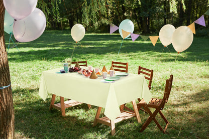 Utopia Kitchen Einweg-Tischdecke aus Kunststoff (12er Pack – 137x274 cm) Weiß Rechteckige Tischdecke Wasserdicht Schmutzabweisend Party-Tischdecke