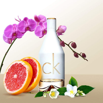 Calvin Klein CK IN2U Eau de Toilette für Damen – aromatischer Duft, Kopfnoten: Johannisbeerblätter, sizilianische Bergamotte, Pink Grapefruit Fizz