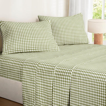 Wake In Cloud Gingham Bed Sheets Set: A Cozy Addition to Your Dorm Room