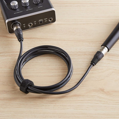 Amazon Basics XLR-Mikrofonkabel für Tonstudio-Lautsprecher, PA-System, Vollkupferleiter, 3 m, Schwarz