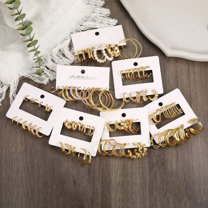 42 Paar goldene Creolen für Damen, Modisches klobiges Perlenohrring-Multipack, gedrehter Statement-Ohrring-Pack, hypoallergene kleine große Creolen für Geburtstagsfeiern (Gold-42 Paare)