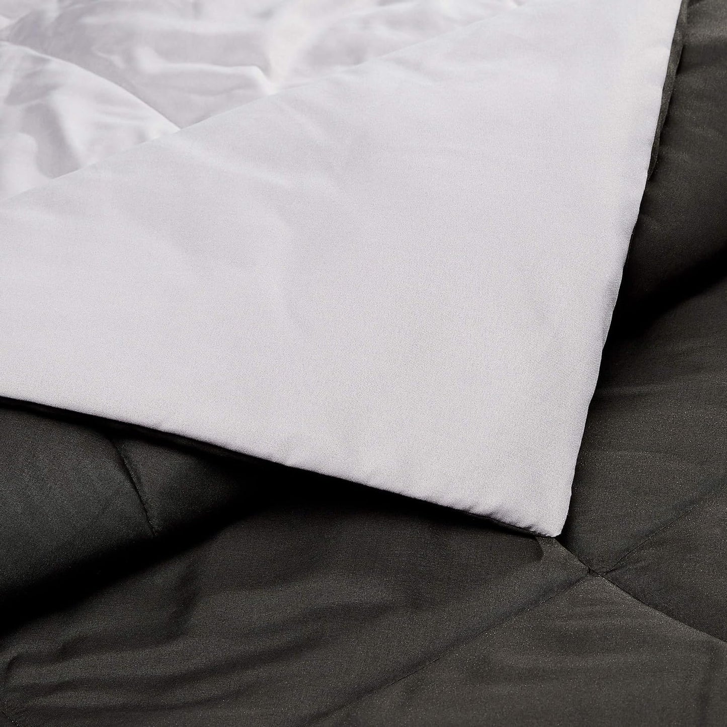 AmazonBasics Light-Weight Microfiber Sheet Set + Reversible Comforter Blanket Review