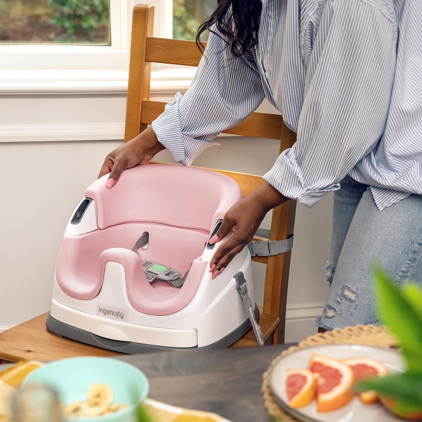 Ingenuity Baby Base 2-in-1 Sitzerhöhung mit Esstablett – Night Sky